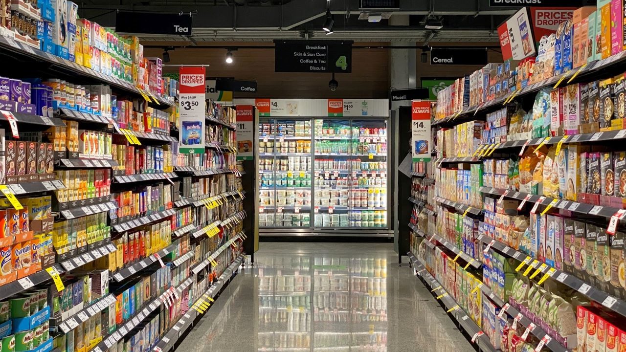 Inflación de eurozona marca un récord; PIB crece con timidez