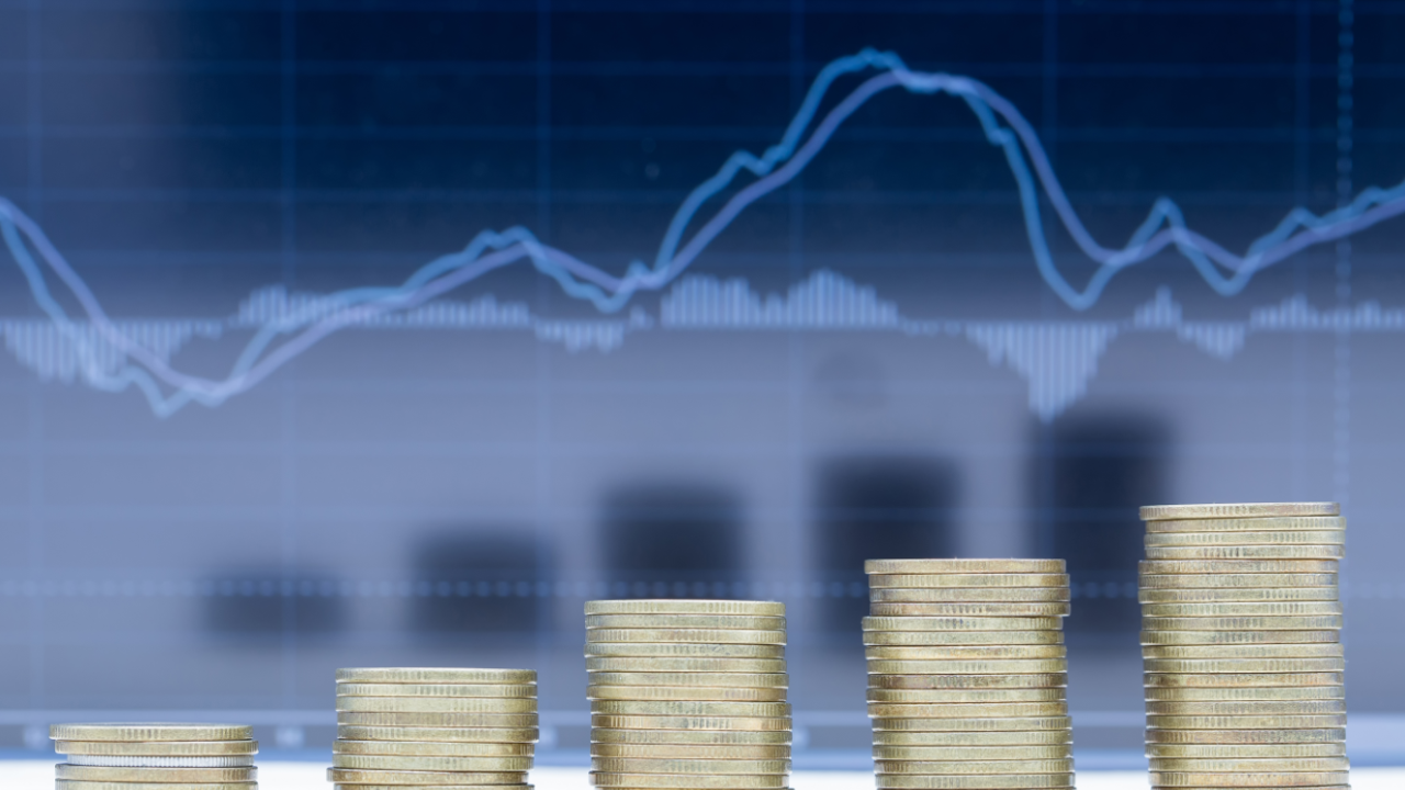 Inflación en la OCDE cae al 5.6% en octubre, el punto más bajo en dos años