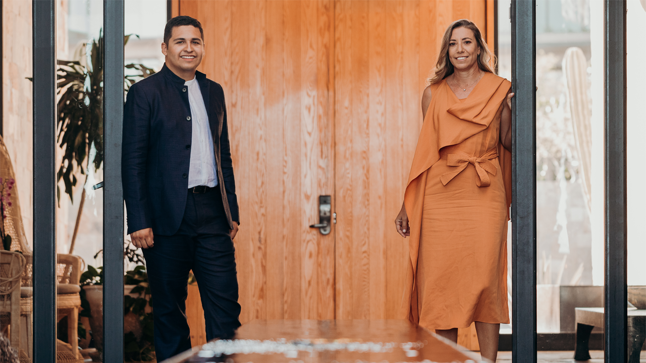 Gabriela López y Jesús Valenzuela elevan la asesoría de bienes raíces de ultra lujo