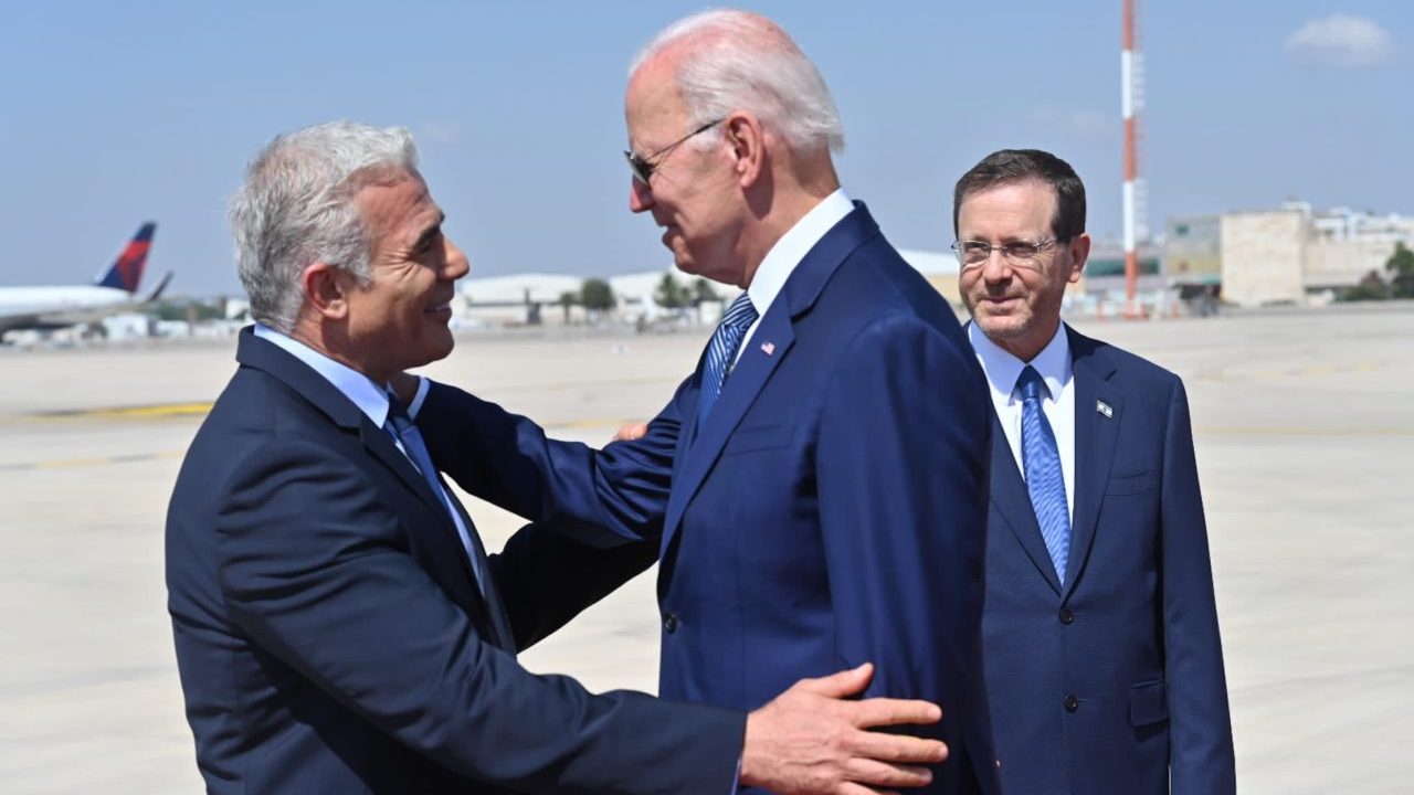 Biden llega a Israel para su primera gira por Medio Oriente como presidente