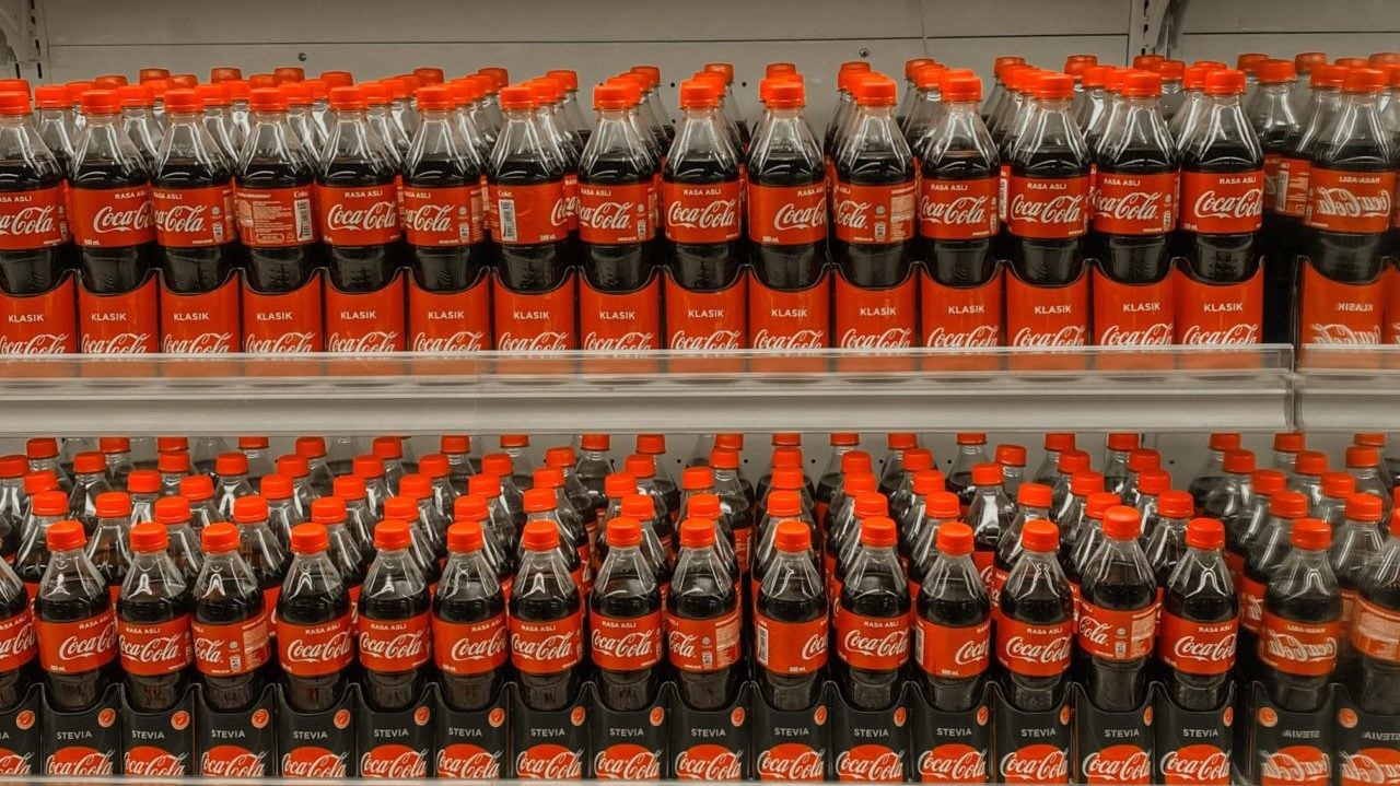 Coca-Cola reporta ganancias globales de 5,654 mdd en el primer semestre del año