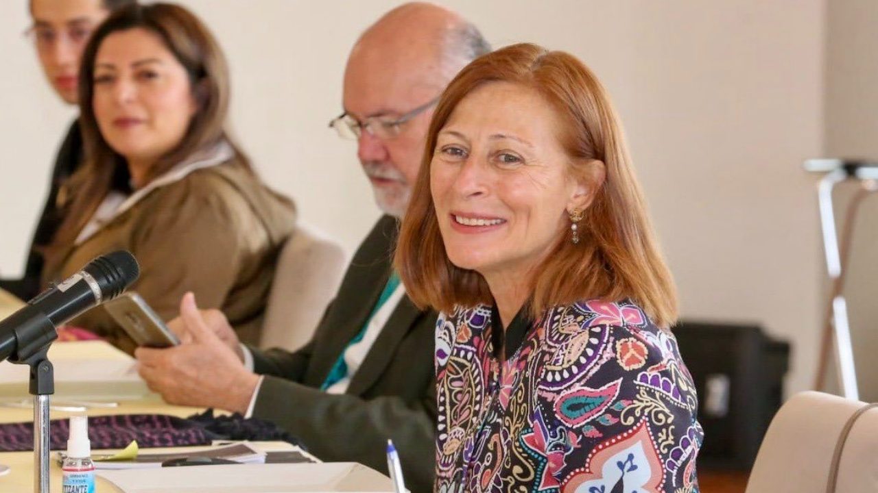 Tatiana Clouthier detalla nueva política industrial con empresarios