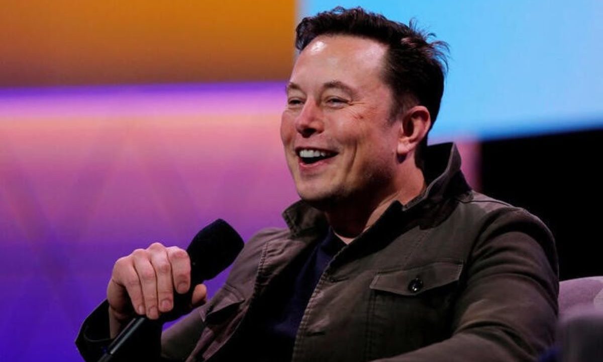 Elon Musk se acerca a firma de chips cerebrales ante retrasos en Neuralink; ven posible compra