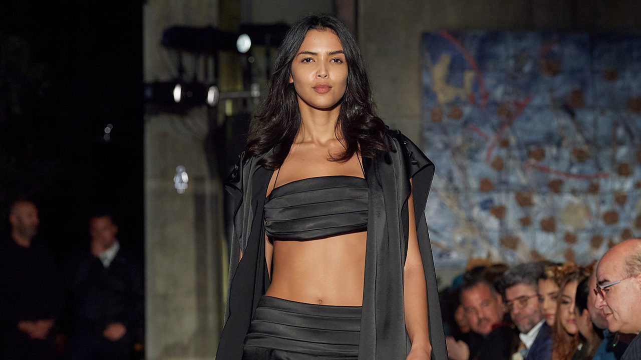 Lorena Saravia inaugura el Mercedes-Benz Fashion Week Oaxaca