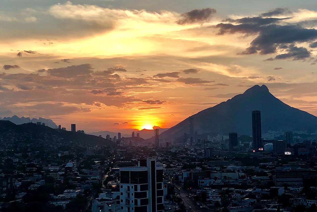 Atardecer en la ciudad de Monterrey