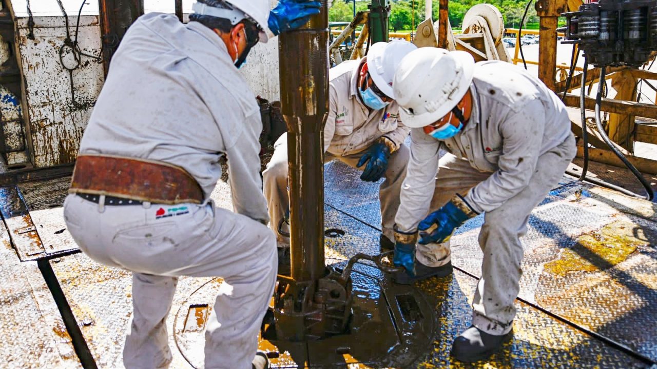 Contratos de Pemex aumentan 38% por más actividad exploratoria