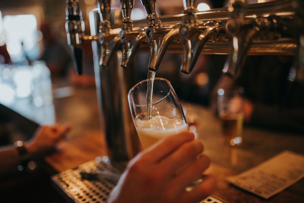 ¿EU ha bajado su consumo de cerveza? Expertos analizan la competencia de bebidas alcohólicas