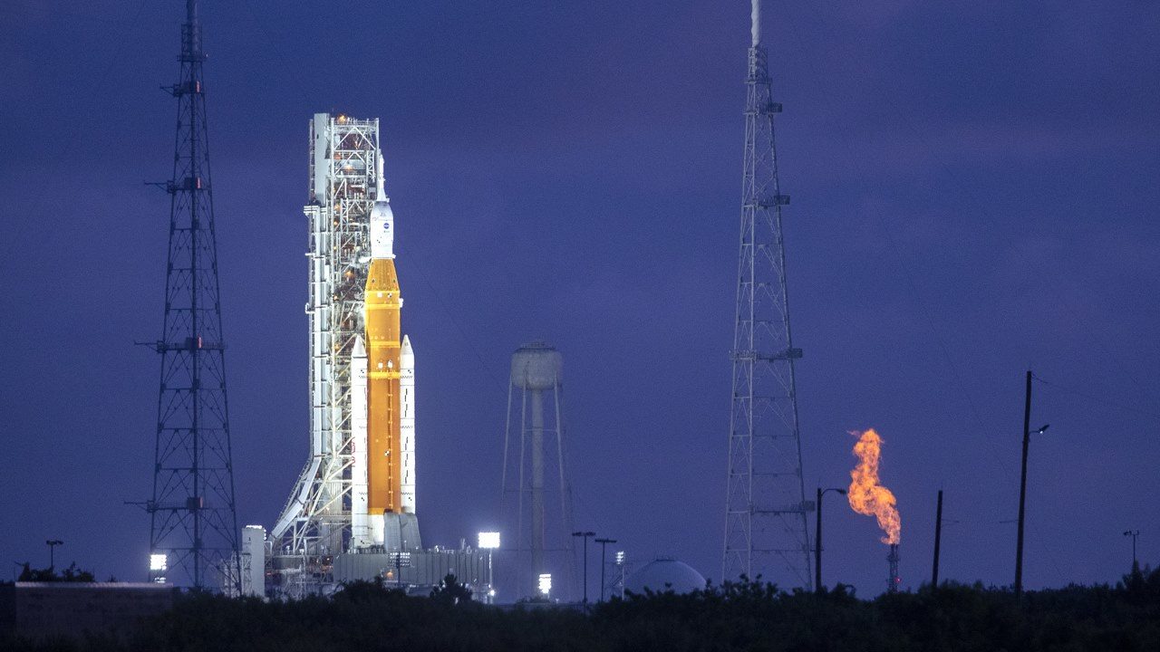 Falla en motor frustra lanzamiento de la misión Artemis I en la NASA