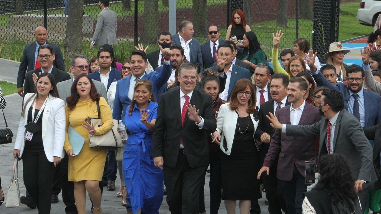 Nuestra ideología es la 4T: Marcelo Ebrard a diputados de Morena