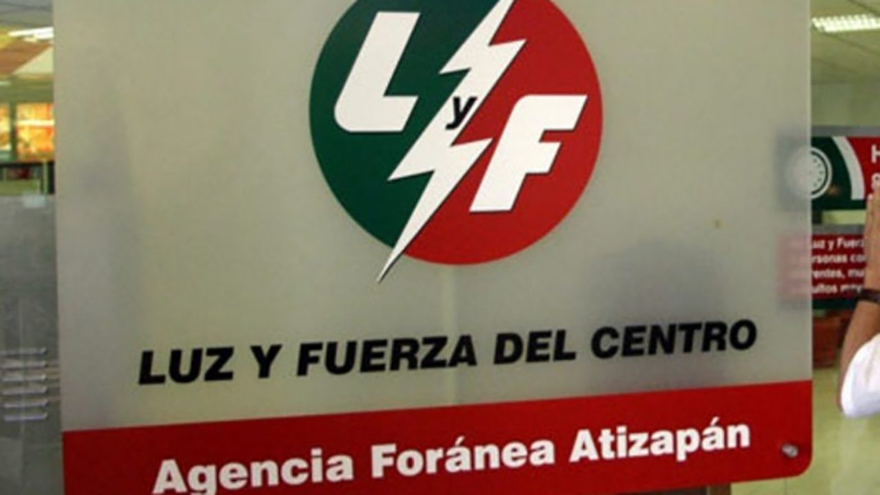 Darán compensación vitalicia a extrabajadores de Luz y Fuerza que quedaron cerca de jubilarse