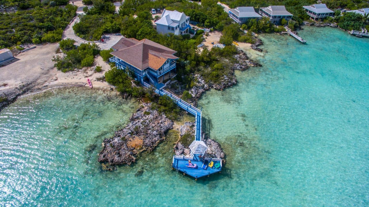 Ellos triunfan con los alquileres vacacionales en México, y hasta les faltan casas para ofertar