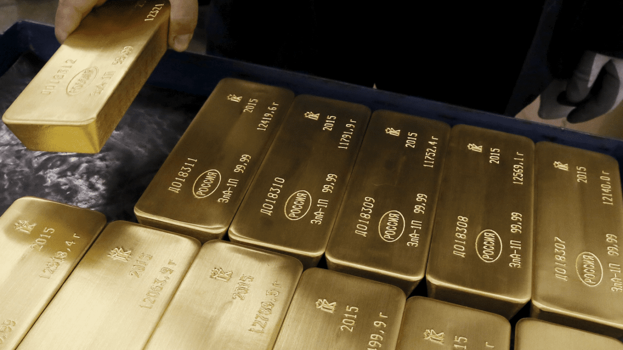 Oro se encamina a mejor trimestre desde mediados de 2020, en año marcado por la Fed