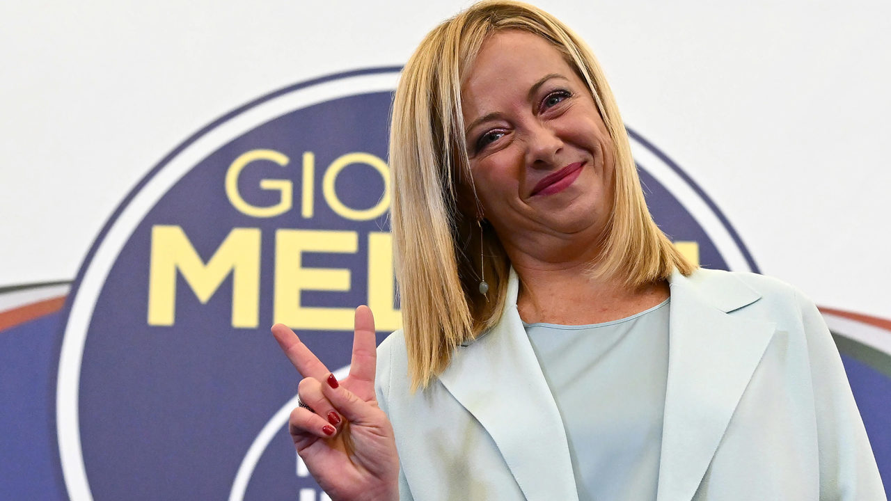 La primer ministra italiana Meloni defiende los comentarios políticos de Musk en medio de las conversaciones sobre Starlink