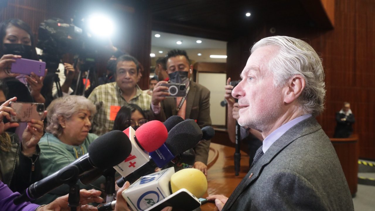 Santiago Creel: poner límites al presidente