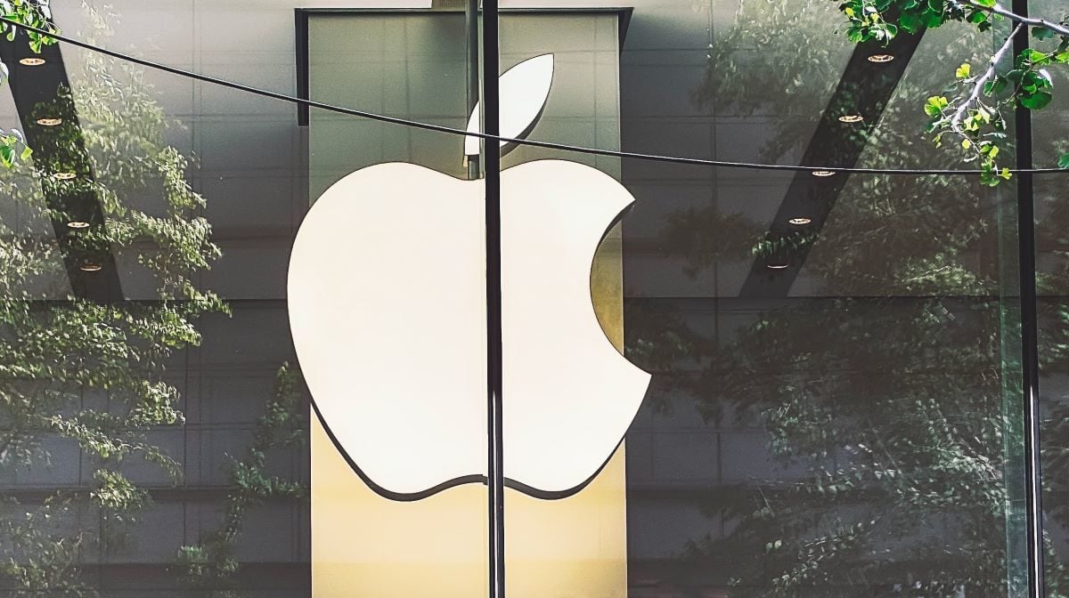 Acciones de Apple alcanzan récord: se acercan a un valor de mercado de 3 bdd
