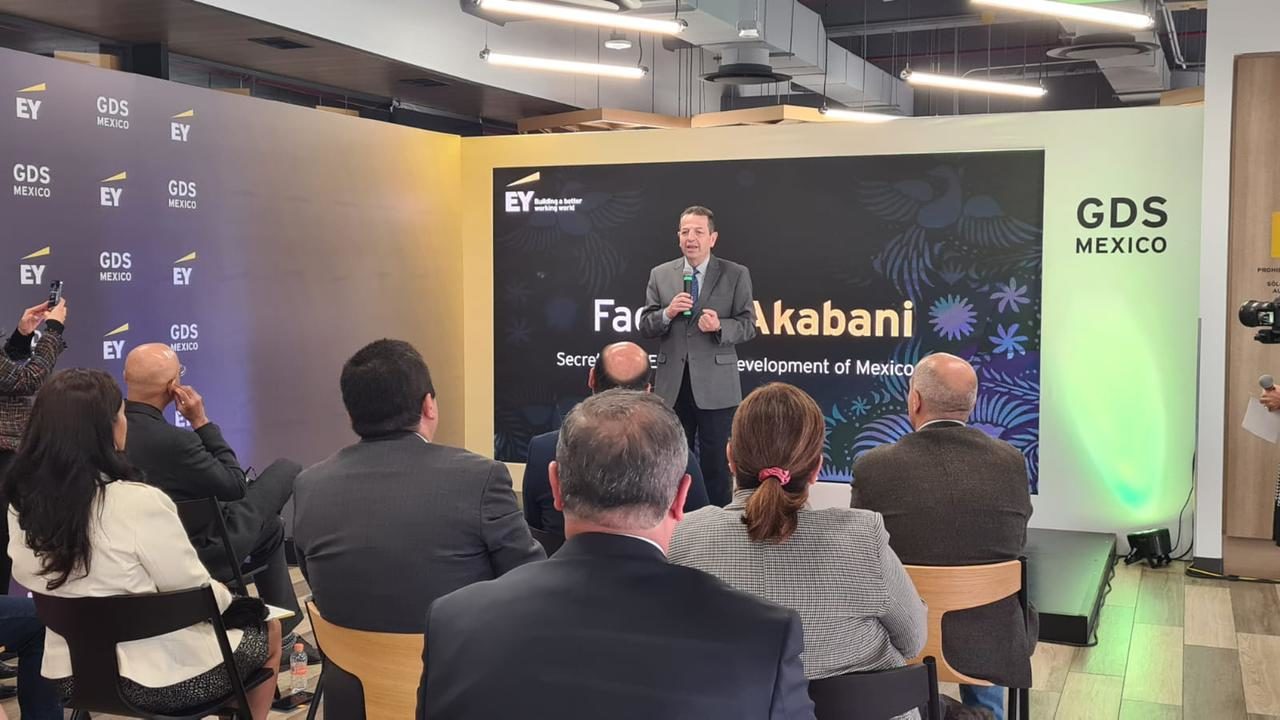 EY presenta nuevo centro de tecnología e innovación en México