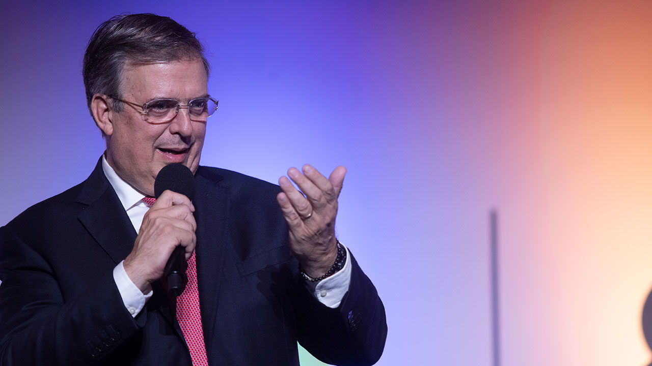 Tres millones de promotores buscarán posicionar a Ebrard como candidato para la presidencia