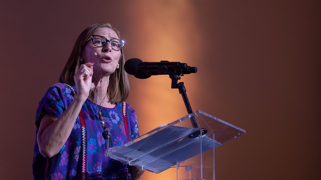 Tatiana Clouthier, la realidad y la distancia