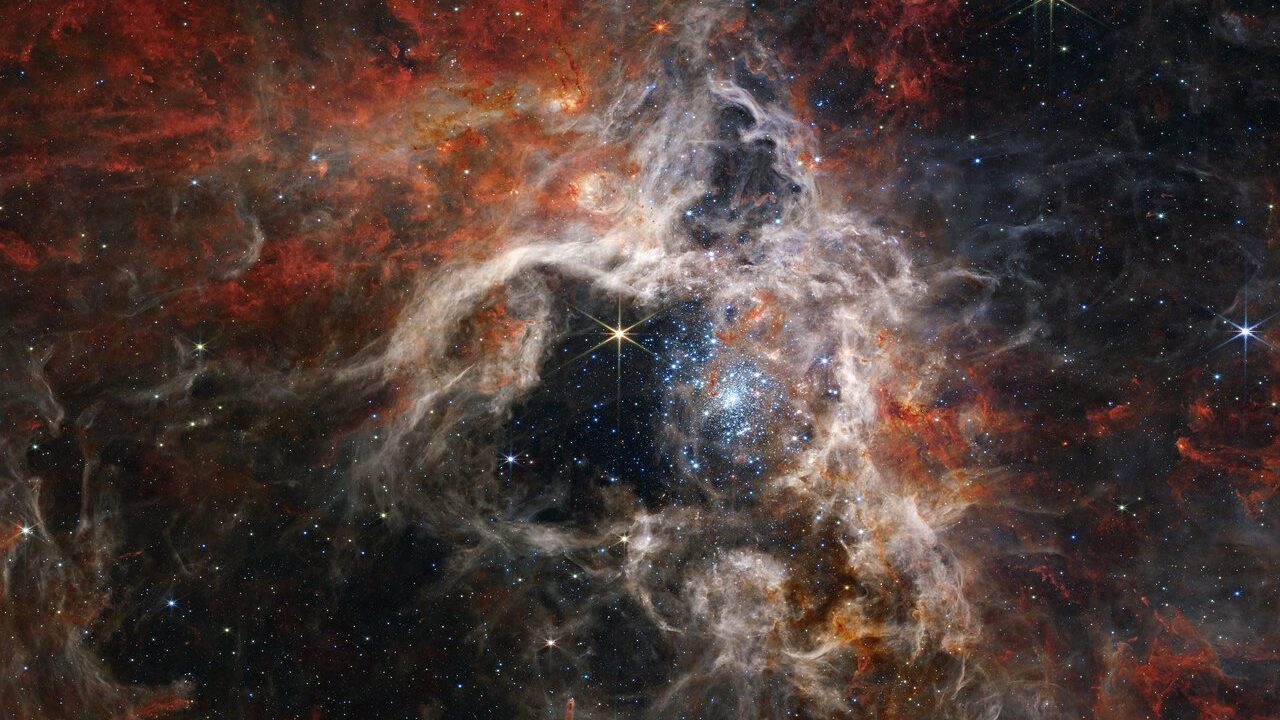 Conoce la inquietante imagen de los Pilares de la Creación tomada por el telescopio Webb