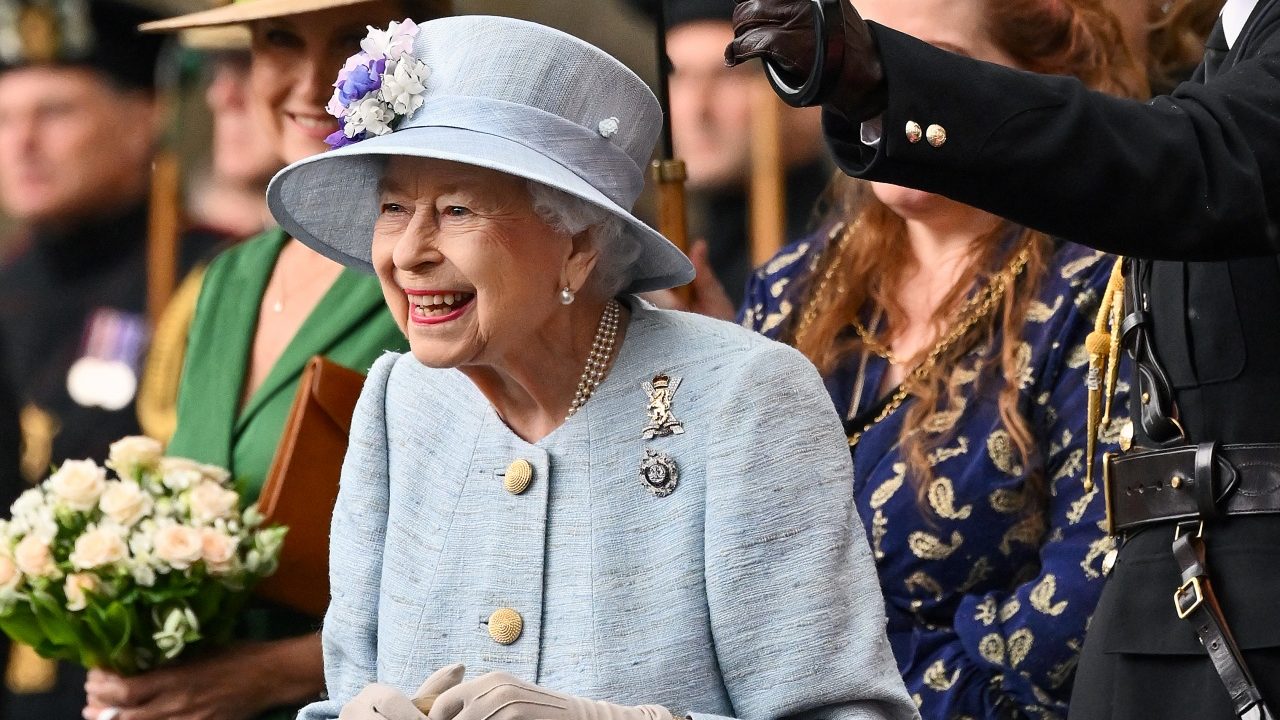 El FBI revela grabaciones de 1983 sobre un posible complot del IRA contra la reina Isabel II