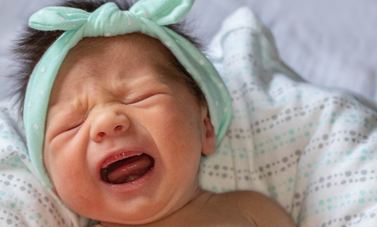 Descubren un método científico para calmar el llanto de los bebés… y sí funciona
