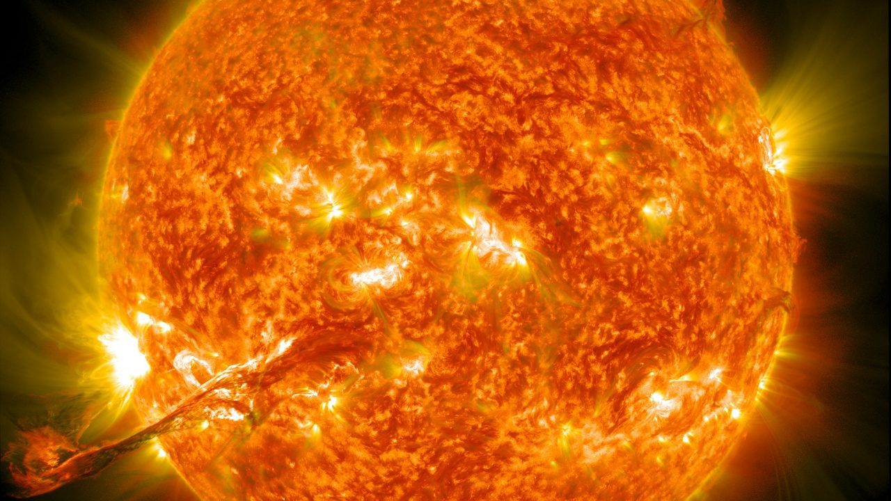 Nave espacial de la NASA intenta aproximación más cercana al Sol