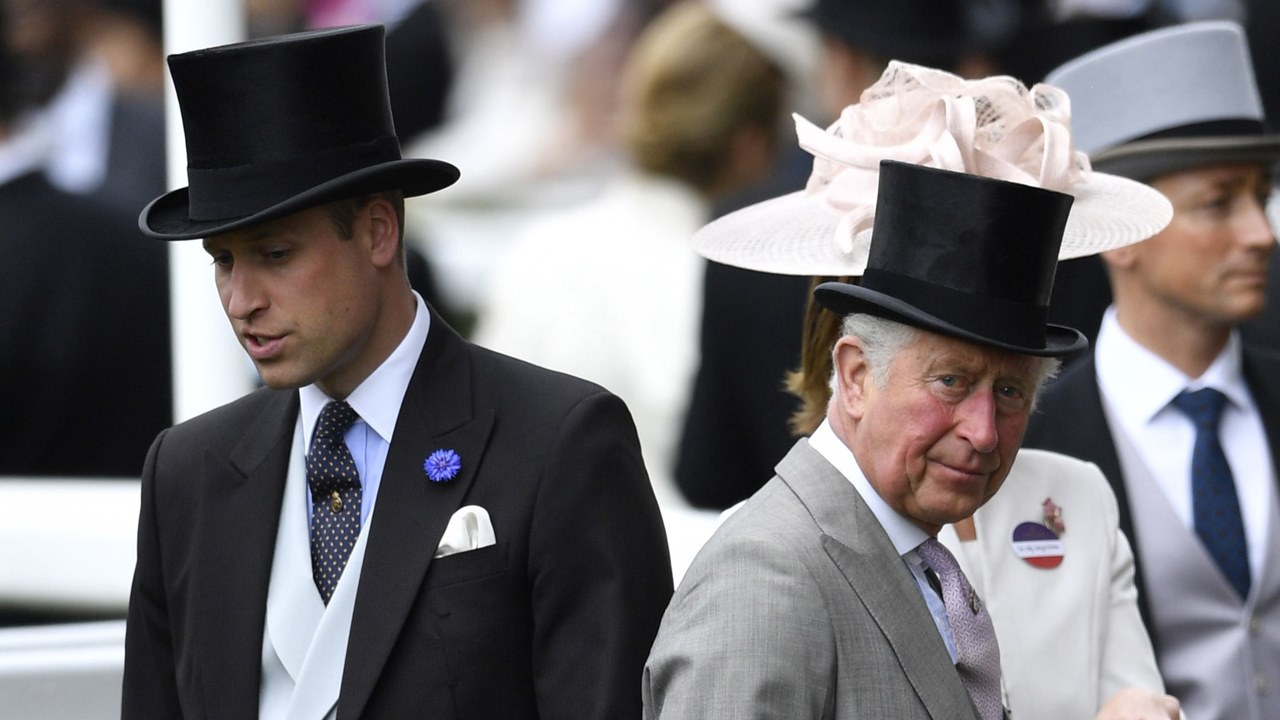 Carlos III planea una monarquía más austera y una familia real reducida