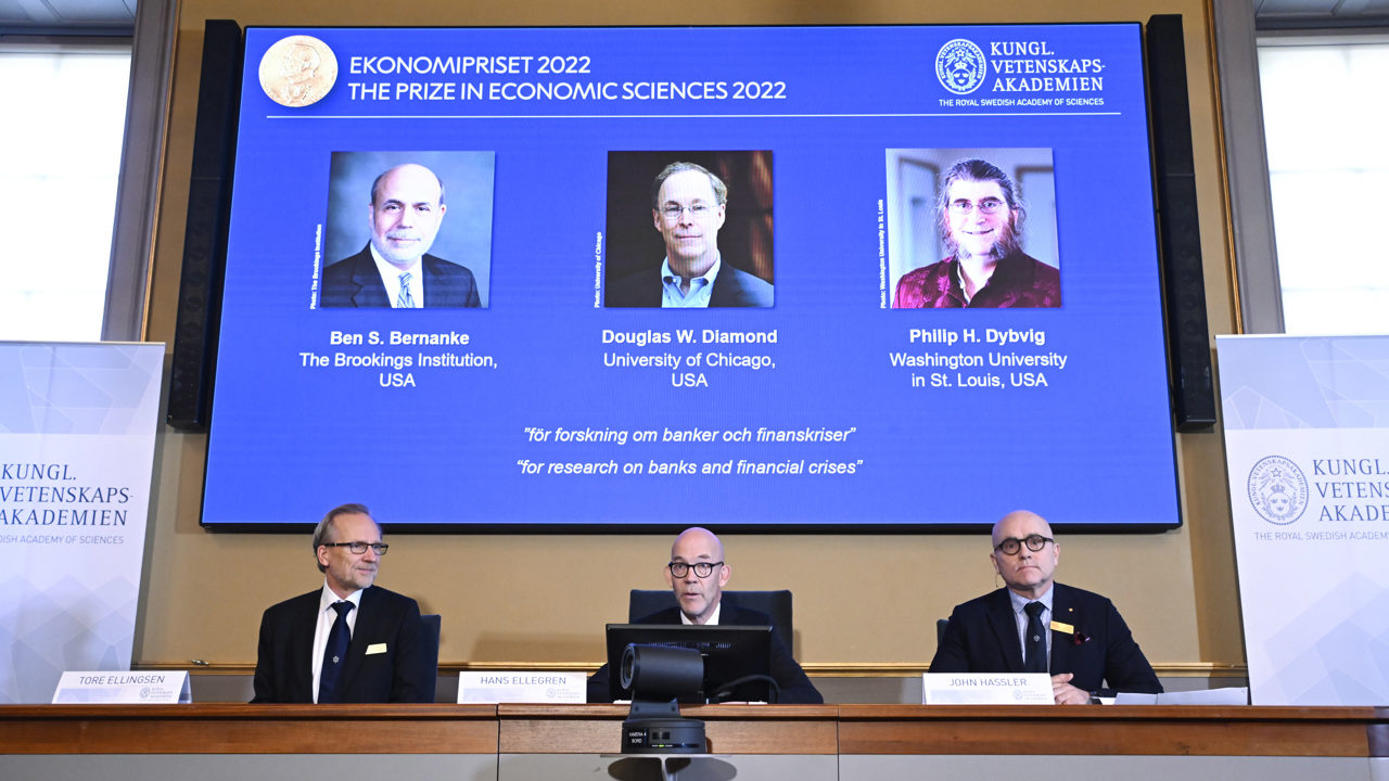 Nobel de Economía va para investigación de bancos y crisis financieras
