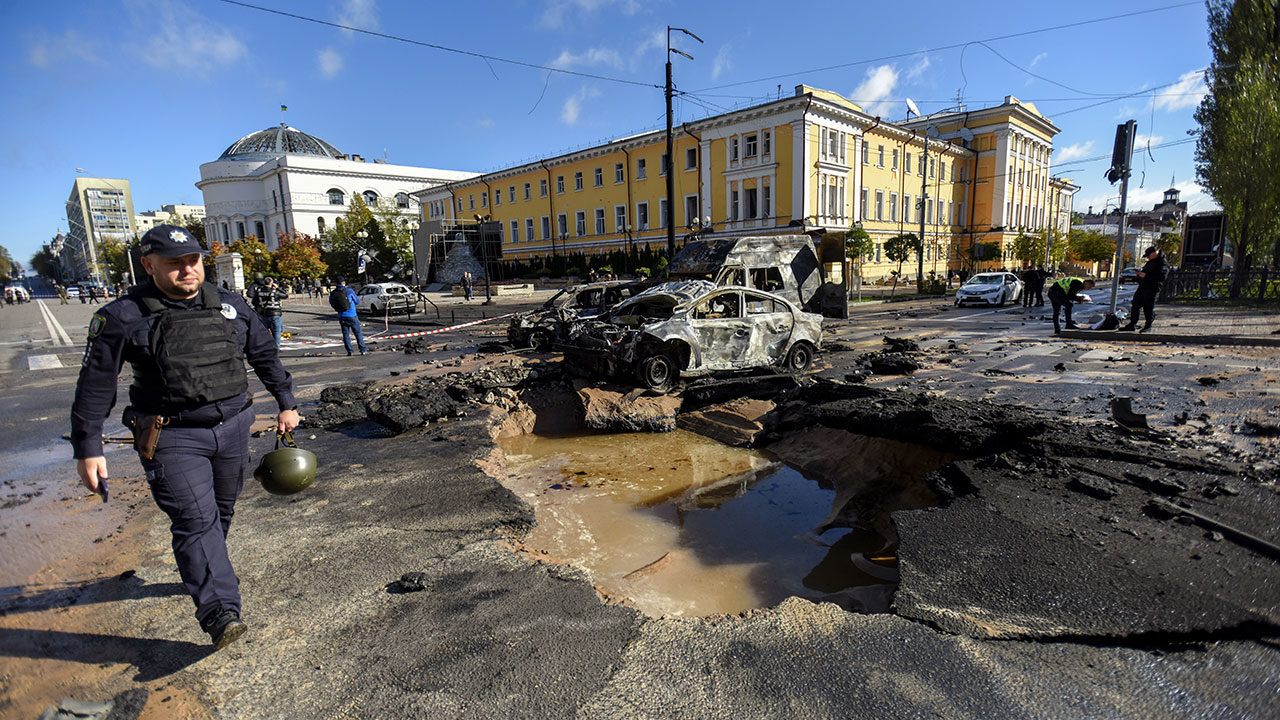 Rusia destruye infraestructuras eléctricas y de agua en toda Ucrania
