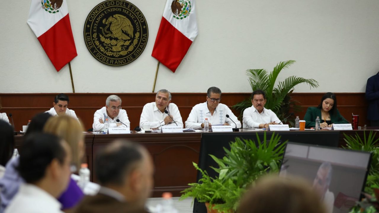 Adán Augusto va a congresos locales y pide que avalen reforma sobre Fuerzas Armadas