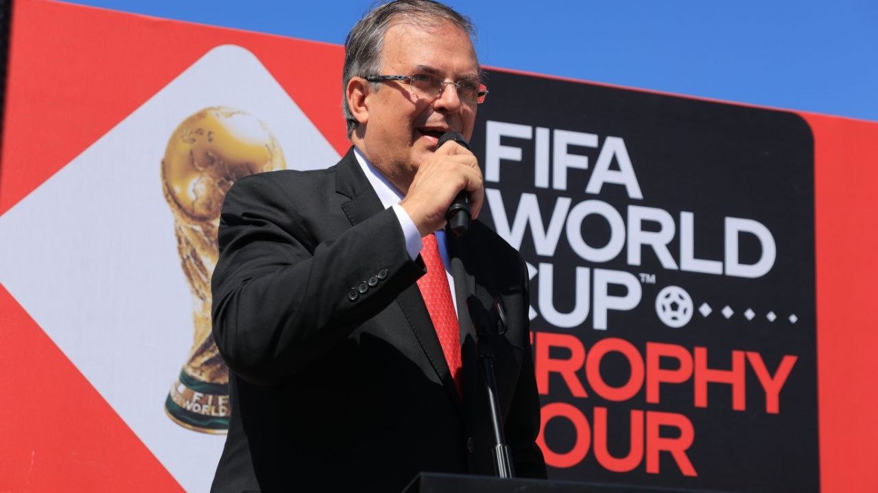 México debe aspirar a ser grande y traer la Copa del Mundo: Ebrard
