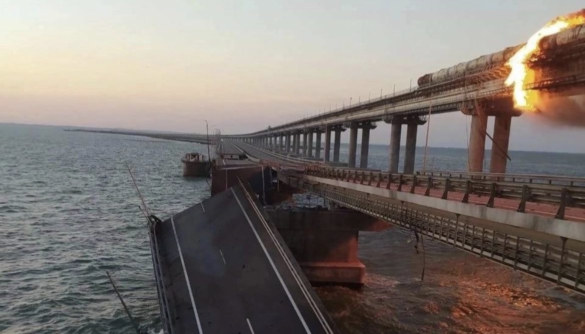 Rusia arrebató Crimea a Ucrania en 2014 y el puente de 19 kilómetros. Foto: Twitter.