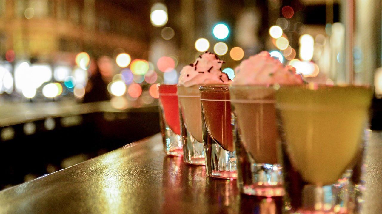 Cocteles inspirados en ‘Checo’ Pérez y la F1 para disfrutar del Gran Premio de la Ciudad de México