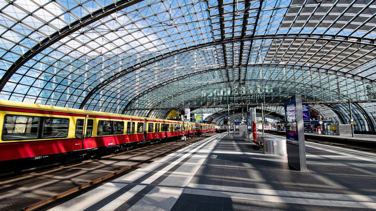 Sabotaje ‘malicioso y selectivo’ paraliza el tráfico ferroviario en norte de Alemania