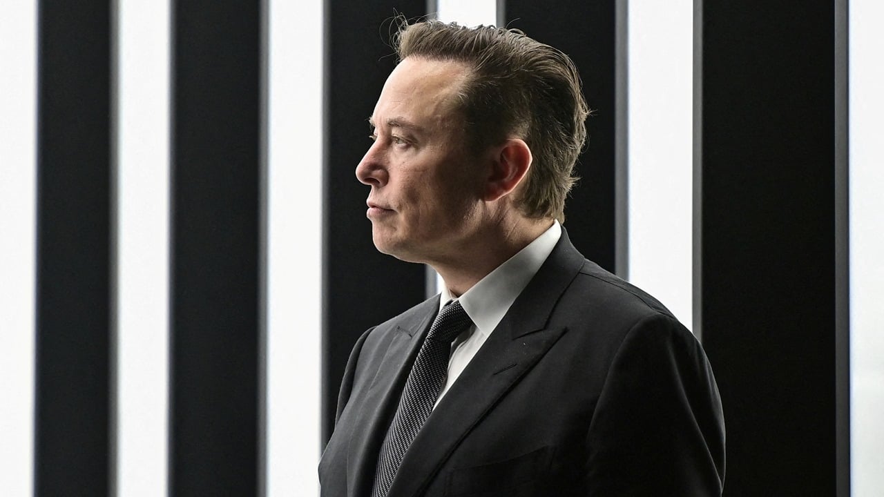 A24 producirá la biopic del empresario Elon Musk