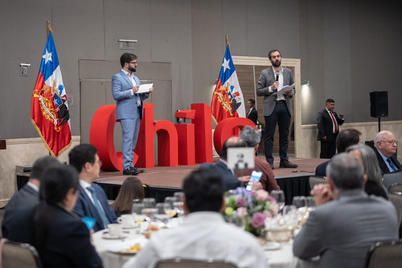 Estamos disponibles para trabajar con México: presidente de Chile a empresarios