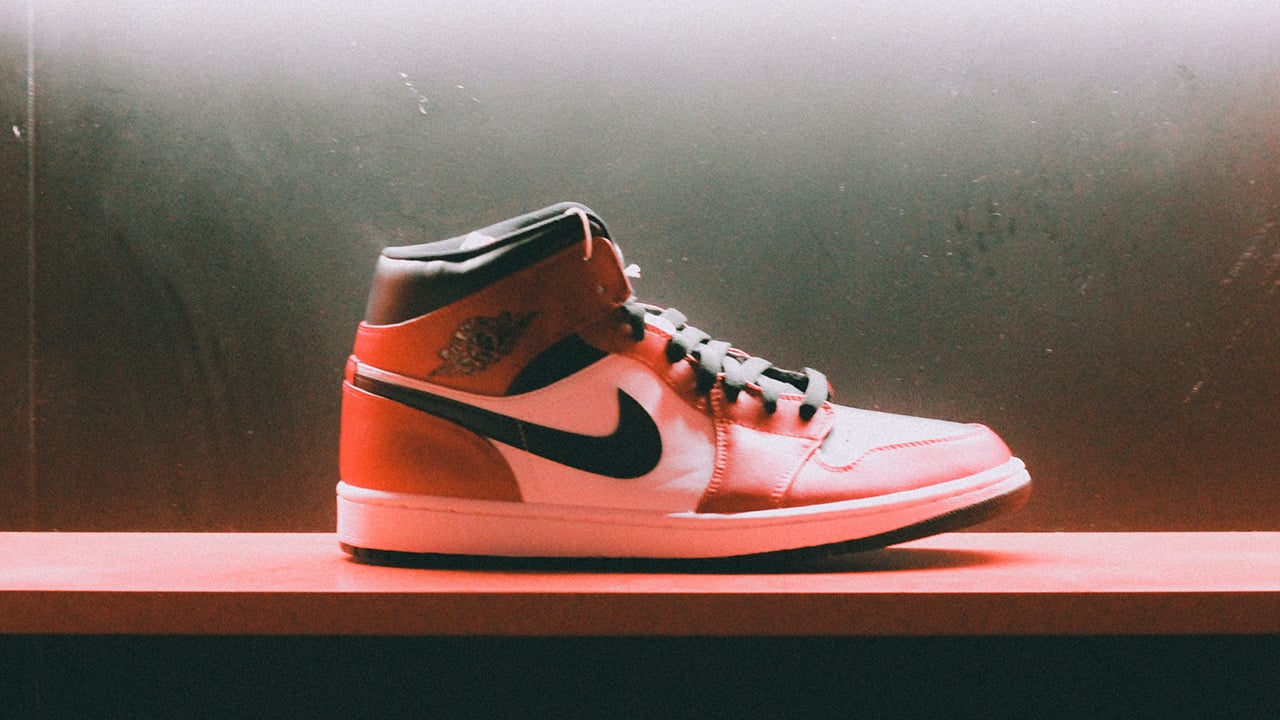 Por $ 1 millón ponen a la venta en  los legendarios zapatos Air Jordan  1 de Nike, firmados por Michael Jordan, Otros Deportes, Deportes