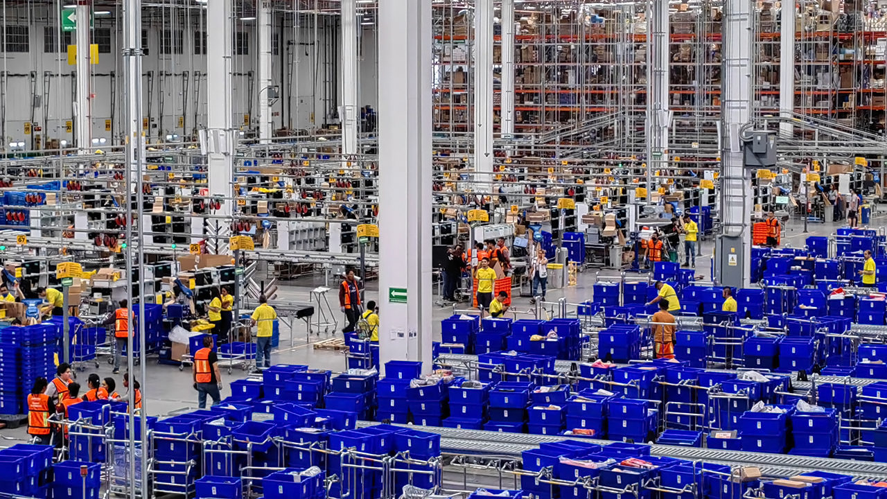 Mercado Libre, a contracorriente de los despidos masivos; contratará a 5 mil en México