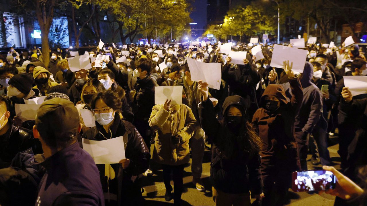 Las protestas en China por los confinamientos se extienden a las comunidades en el extranjero