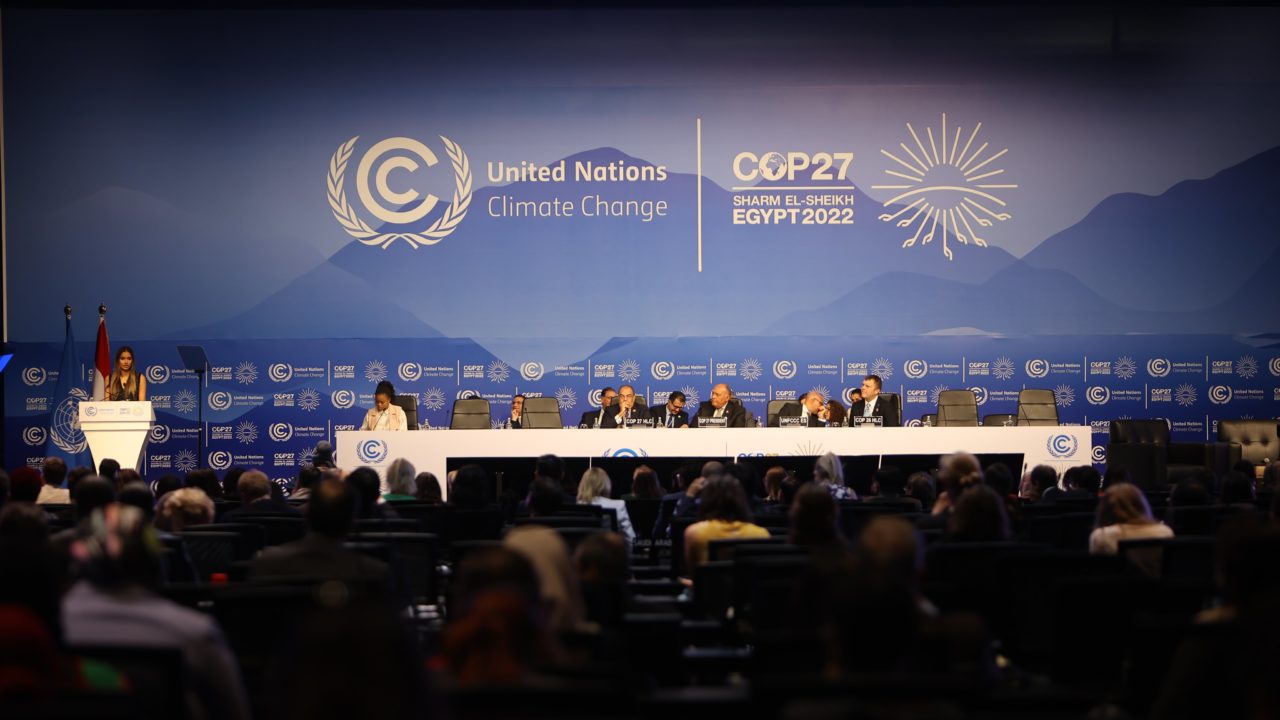 COP27 registra 25% más de industrias de combustibles fósiles