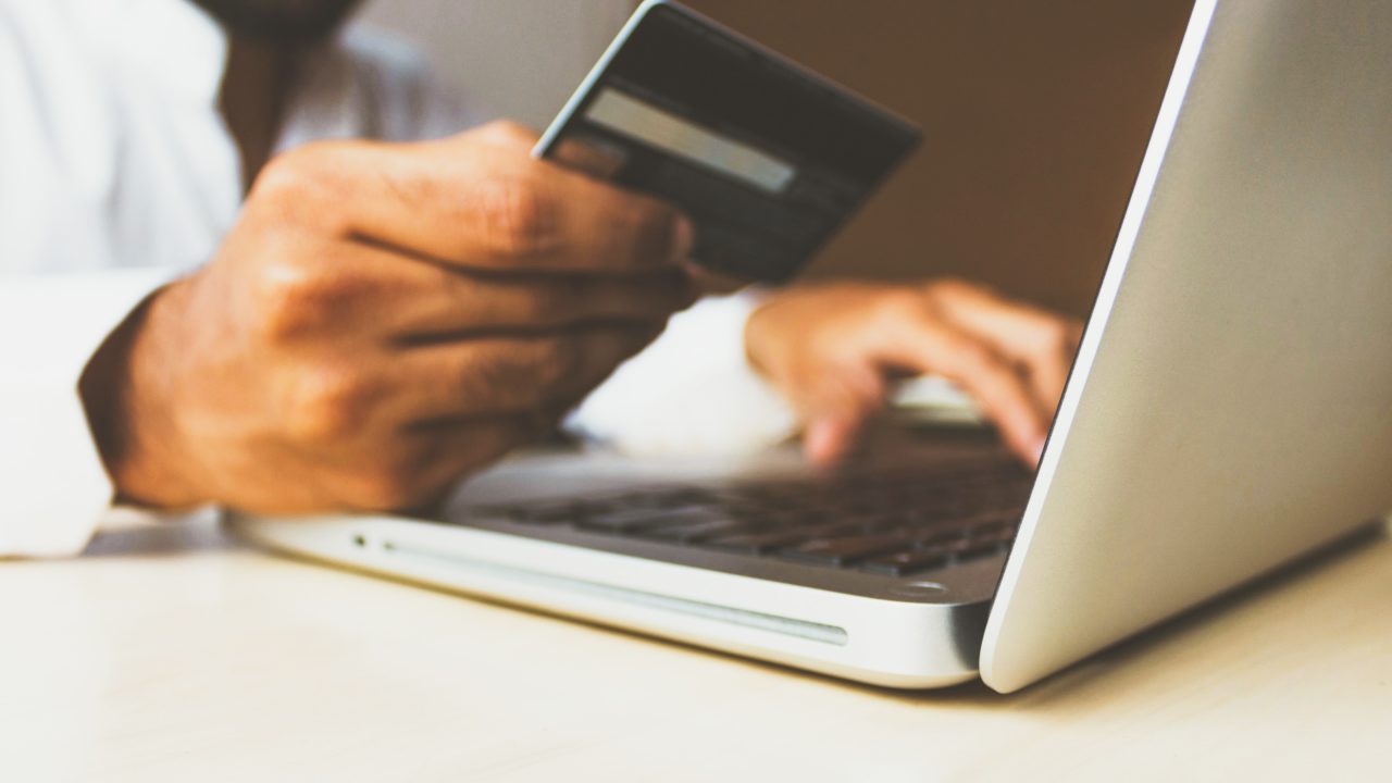 Cyber Monday podría alcanzar récord de más de 11 mil mdd en ventas