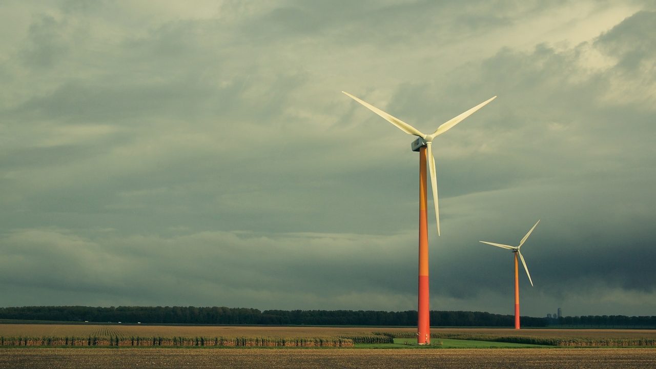 Transitar a energías renovables, fundamental para detener cambio climático: expertos