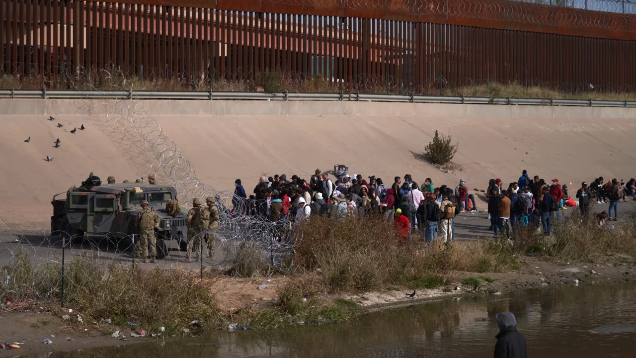 Preocupación de empresarios y migrantes en frontera México-EU tras renuncia de Biden