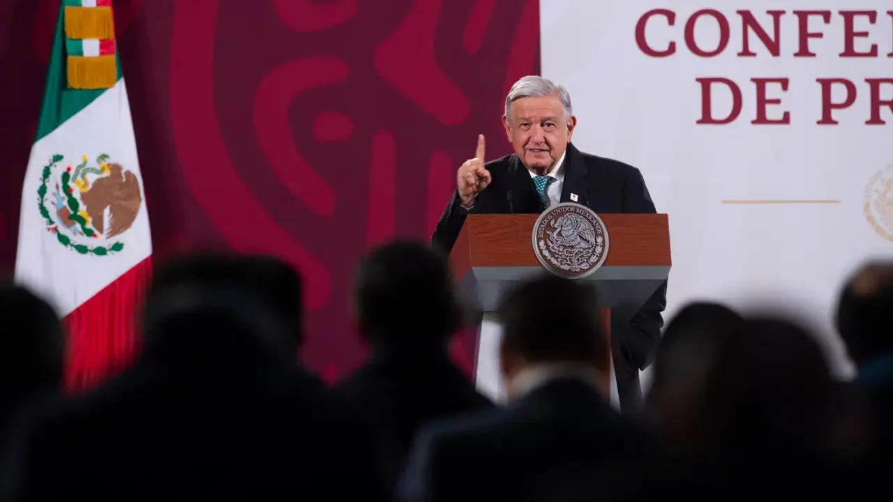 Mexicanos, a favor de las mañaneras de AMLO: encuesta