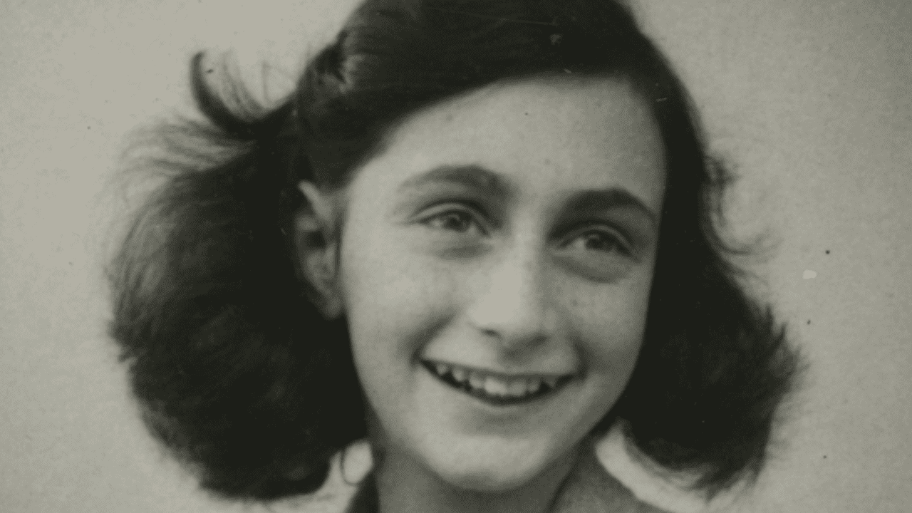 Tienda de Ámsterdam retira vajilla con la figura de Ana Frank