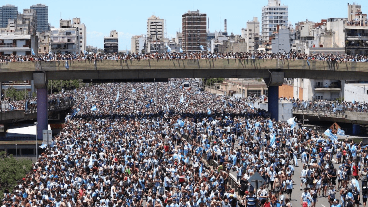 Argentina registra el primer muerto en masivos festejos del campeonato Mundial