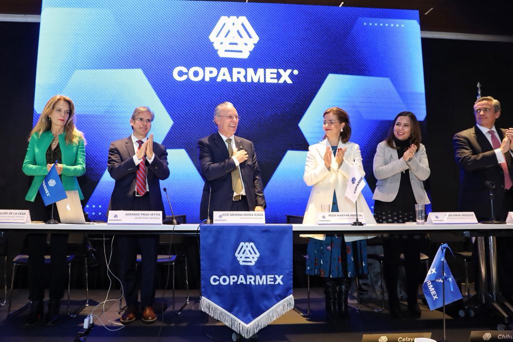 Coparmex advierte que el gobierno podría usar programas sociales con fines electorales