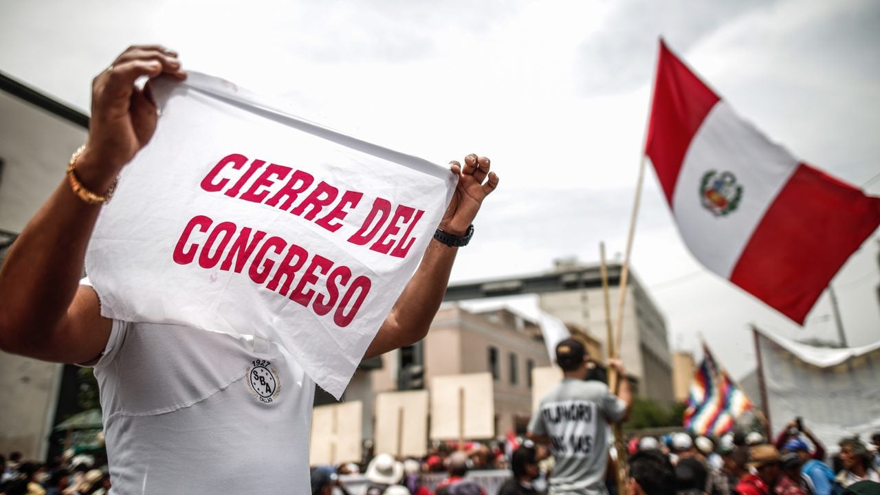 Perú considera elecciones para fines 2023; Castillo seguiría preso