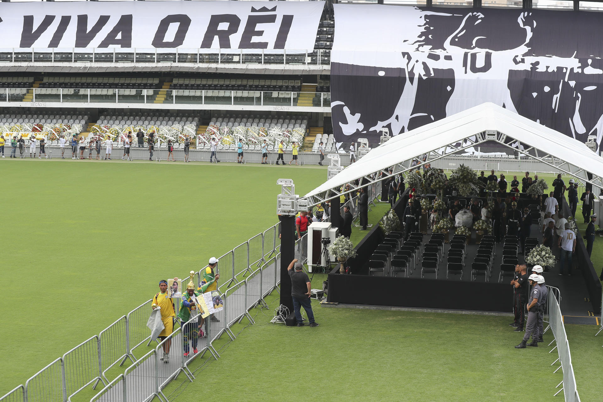 FIFA pide a todos los países del mundo tener un estadio con el nombre de Pelé