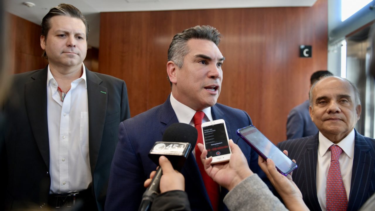 Suspenden plenaria del PRI por llegada de ‘Alito’ Moreno sin invitación